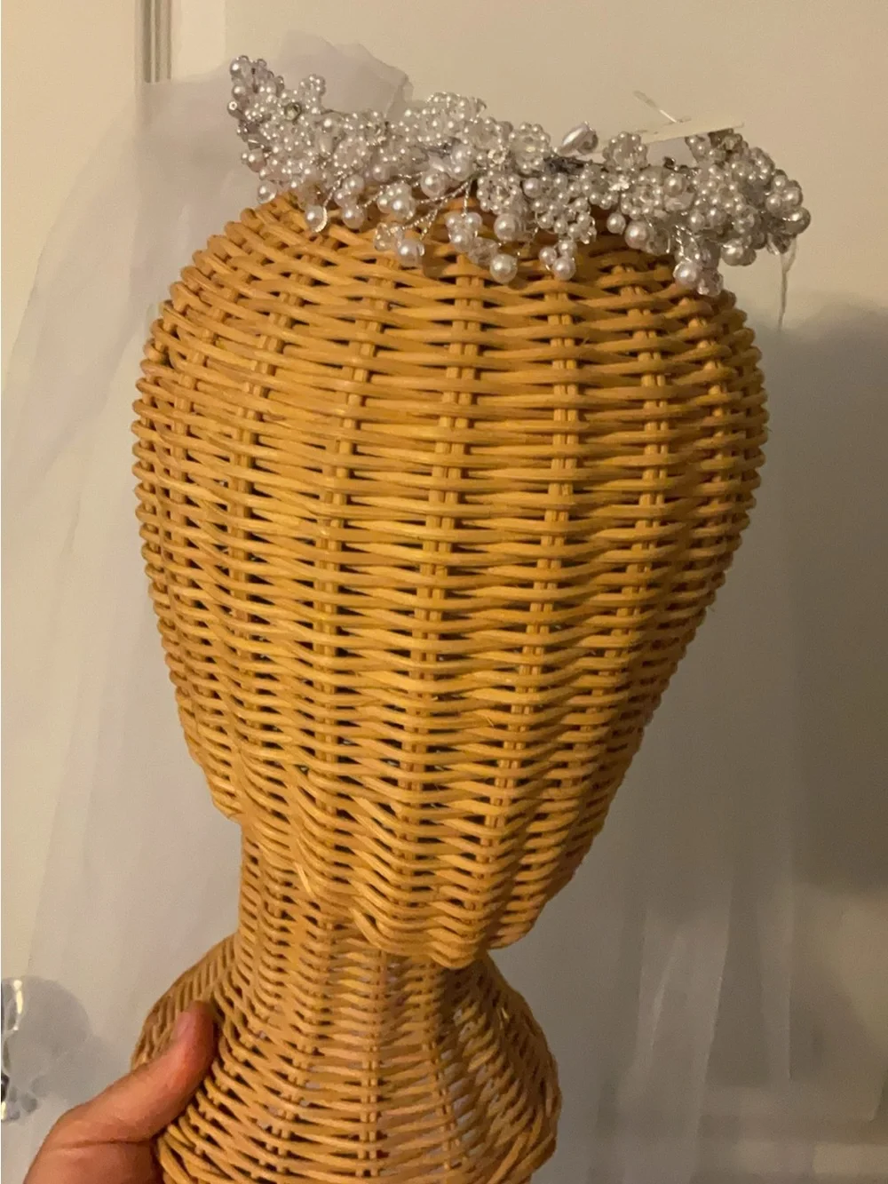 David's Bridal White Pearl Cluster Headband with Veil
